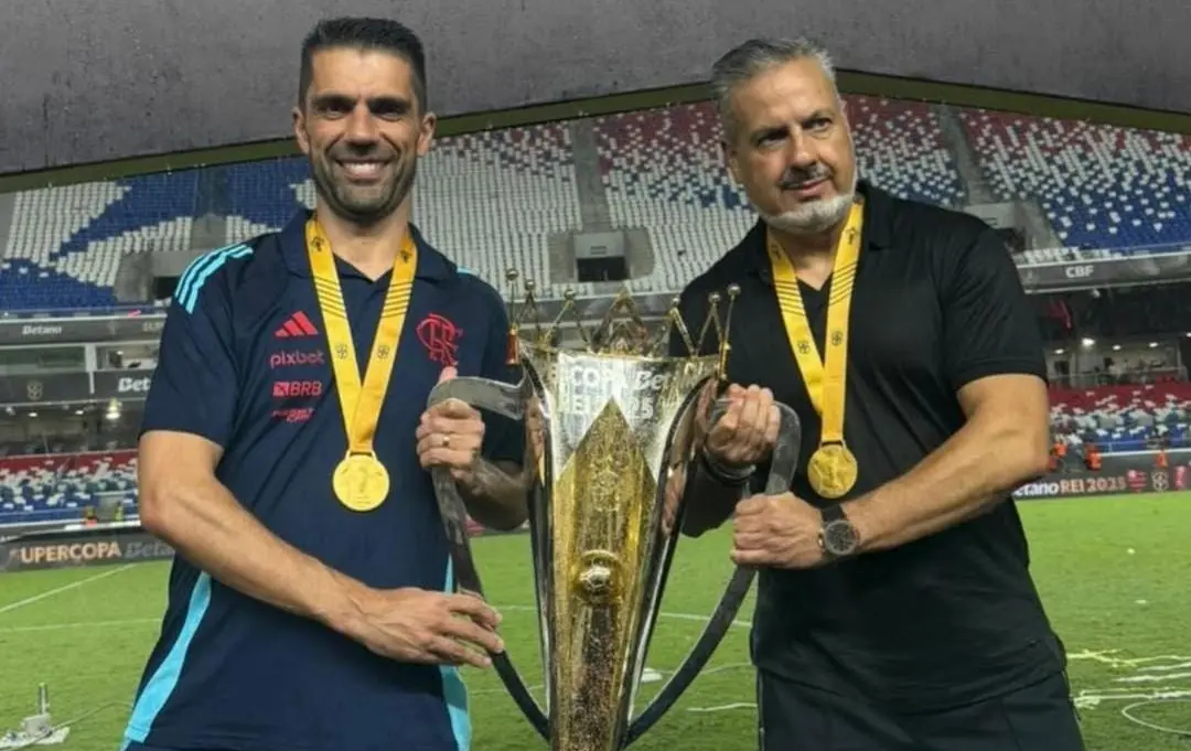 Demissão de Noval causa revolta e faz parte de mudança na base do Flamengo, sem Boto à frente