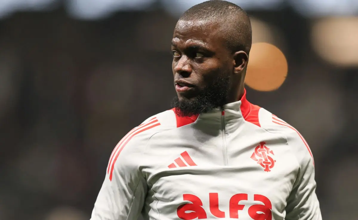 Enner Valencia se torna alvo da torcida do Internacional após dois gols em jogo-treino