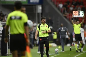 Escalação do Vasco: sem Coutinho, veja o time que pode enfrentar o Del Valle