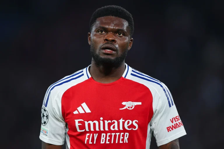 Ex-Jogador do Arsenal é Acusado de Vários Estupros Graves