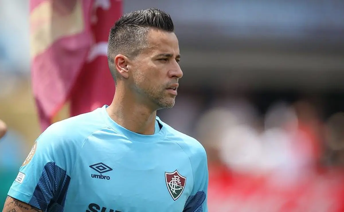 Fábio, Goleiro Absoluto do Fluminense, é o que mais atuou em um ano