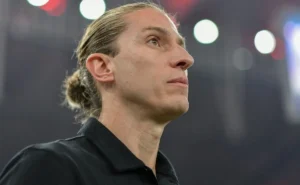 "Filipe Luis critica postura de Pedro após vitória do Flamengo contra o São Paulo"