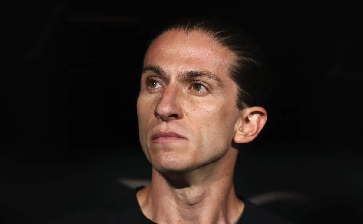 Filipe Luís e José Boto: uma relação estremecida no Flamengo após o caso Pedro e clima de apreensão