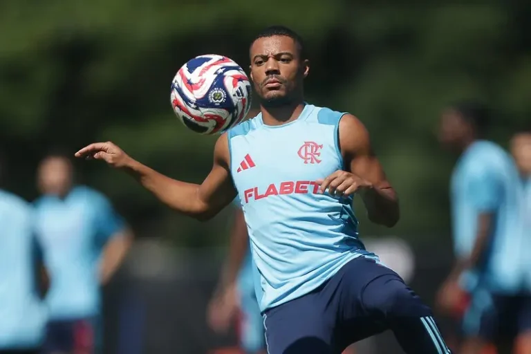 Flamengo Prepara De la Cruz para Sequência Independente de Suporte