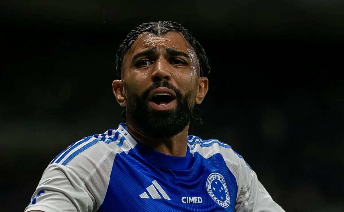 Gabigol é ovacionado pela torcida no Cruzeiro após Cruzeiro x Defensa y Justicia e câmeras registram sua atuação