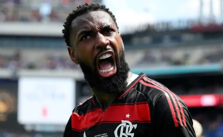 Gerson surpreende elenco do Flamengo por não se despedir na reapresentação no Ninho do Urubu