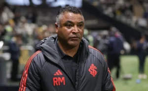Internacional enfrenta revolta da torcida ao negociar com o jogador reprovado nas redes sociais