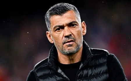 John Textor define novo treinador e Botafogo negocia com Sérgio Conceição para substituir Renato Paiva