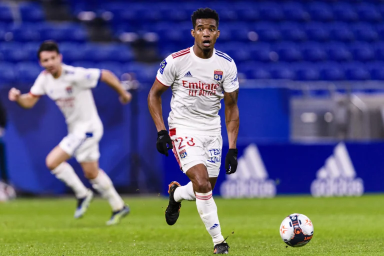 Ligações de Diniz e Léo Jardim antecederam contrato de Thiago Mendes com o Vasco