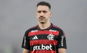 Léo Ortiz pode deixar o Flamengo após Juventus e Roma demonstrarem interesse no jogador