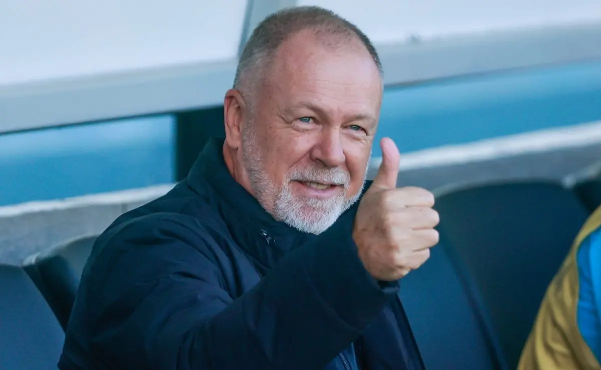 Mano Menezes aprova reforço e Grêmio espera anúncio da volta de Jaílson após saída no Celta de Vigo-ESP