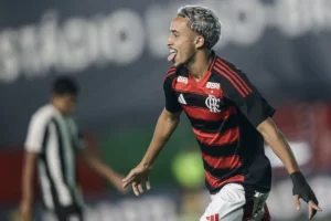 "Matheus Gonçalves faz golaços, mas espera por oportunidades no Flamengo"