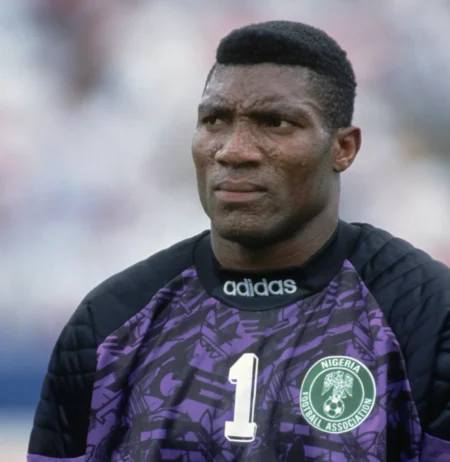 Morre Príncipe Peter Rufai, goleiro da Nigéria nas Copas do Mundo de 1994 e 1998