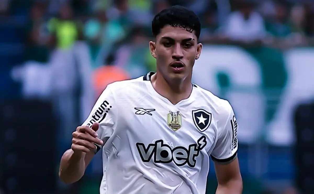 "Negócios em Campo: Jair e o Milionário Acordo com o Nottingham Forest"