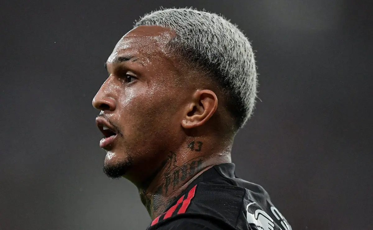 O Flamengo espera receber R$ 162 milhões depois da saída de Wesley