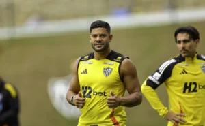 O Hulk avalia a temporada do Atlético-MG: "Está bem longe do que eu imaginava"