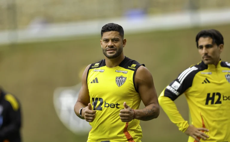 O Hulk avalia a temporada do Atlético-MG: "Está bem longe do que eu imaginava"