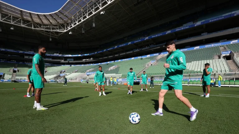 Palmeiras Treina com Novidades no Allianz Parque, Apesar de Duas Lesões