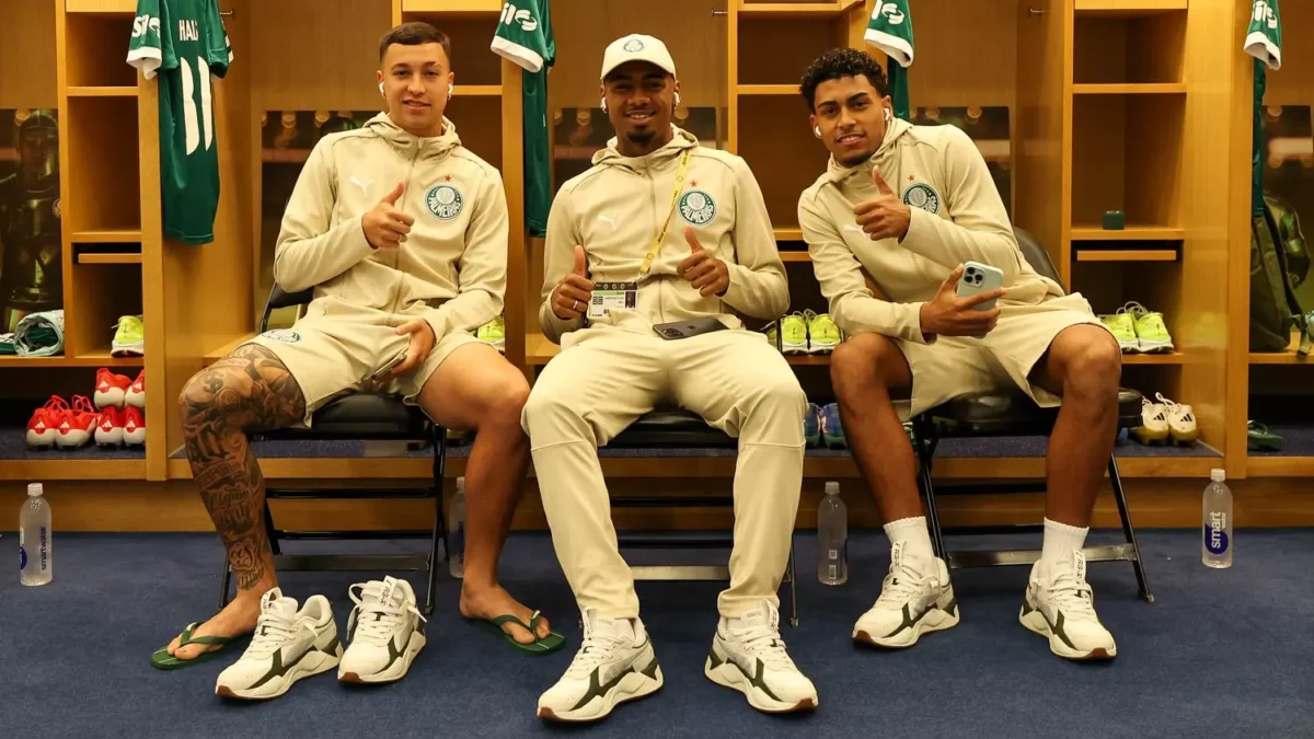 Palmeiras abre espaço a novos talentos na Copa de Clubes e inicia transição para time sem Estêvão.