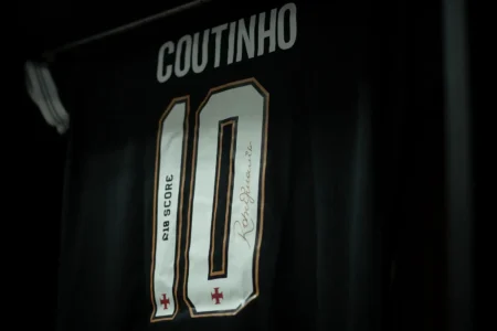 Quiz: quem era o artilheiro principal do Vasco em jogos inesquecíveis?