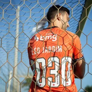 Recusa a clubes europeus e sonho de Seleção: os bastidores da renovação de Léo Jardim com o Vasco da Gama
