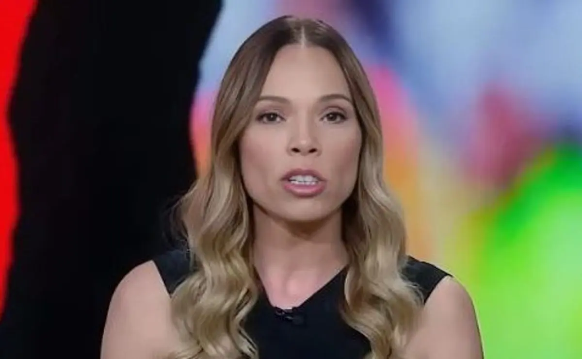 Renata Ruel critica pênalti marcado contra o Corinthians: "A regra é clara e não foi seguida nesse lance"