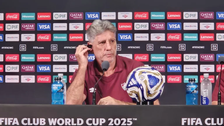 Renato Gaúcho, do Fluminense, prega respeito ao Chelsea, mas declara: "Viemos para fazer história"