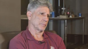 Renato aceita convite de Abel para jogar futevôlei: "Com um golpe de chapéu porque ninguém é de ferro"