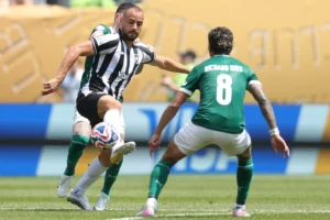 Sem Igor Jesus e Paiva: Arthur Cabral assume liderança no Botafogo