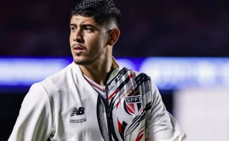 São Paulo renova contrato com Alan Franco por mais três temporadas