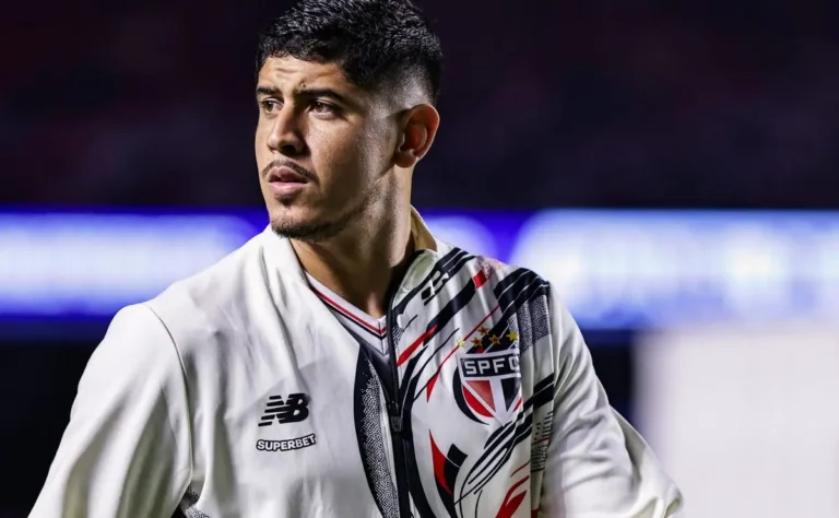 São Paulo renova contrato com Alan Franco por mais três temporadas