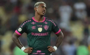 Técnico do Pachuca garante que John Kennedy retornará ao Fluminense: “Fomos informados que ele retornaria ao seu clube”