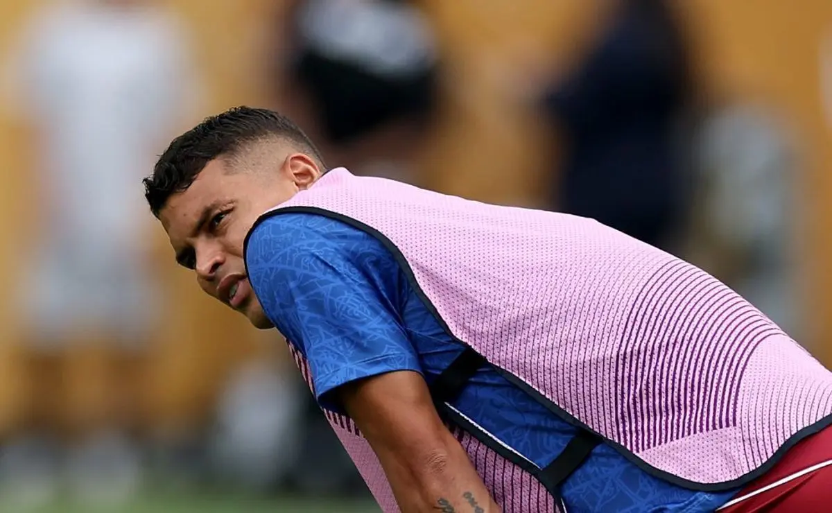 Thiago Silva Toma Cartão Amarelo e se Sente "Puts Grilo" Após Classificação