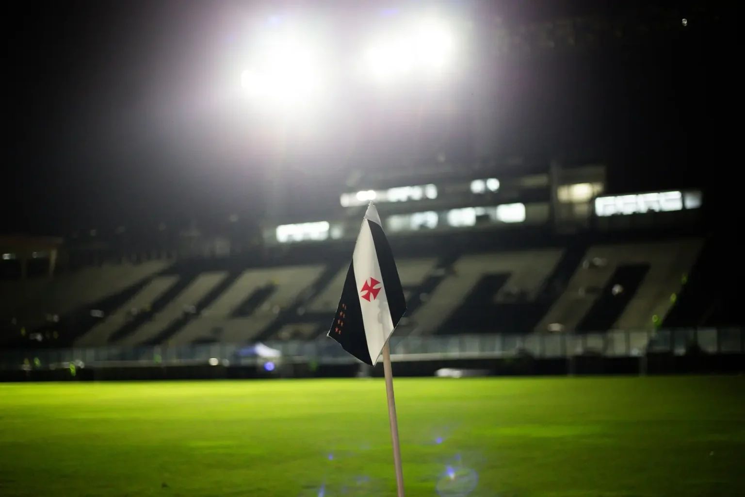 Vasco vai realizar manutenção nas arquibancadas antes dos jogos