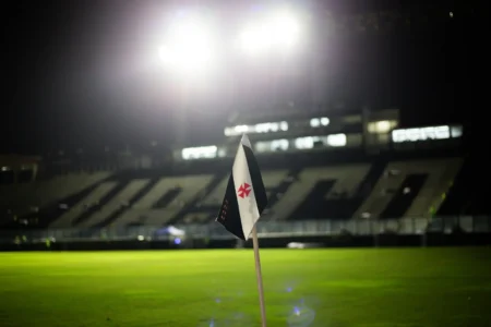 Vasco vai realizar manutenção nas arquibancadas antes dos jogos