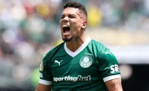 Às vésperas de Palmeiras x Chelsea, site oficial da Chelsea destaca fase do atacante Paulinho