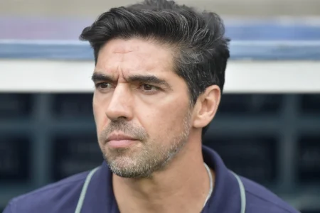 Abel Ferreira critica pênalti e origem de gol do Flamengo, porém exalta Palmeiras: ‘Orgulhoso’ Abel Ferreira critica pênalti e origem de gol do Flamengo, porém exalta Palmeiras: 'Orgulhoso'