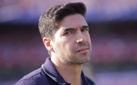 Abel Ferreira prevê noite mágica no Allianz Parque contra a LDU Abel Ferreira prevê noite mágica no Allianz Parque contra a LDU