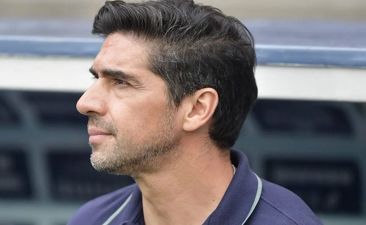 Abel Ferreira usa jogo contra Flamengo para rebater críticas de favorecimento ao Palmeiras: “Narrativa hipócrita”