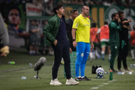Abel minimiza liderança após o Palmeiras: "Adianta pouco olhar agora"