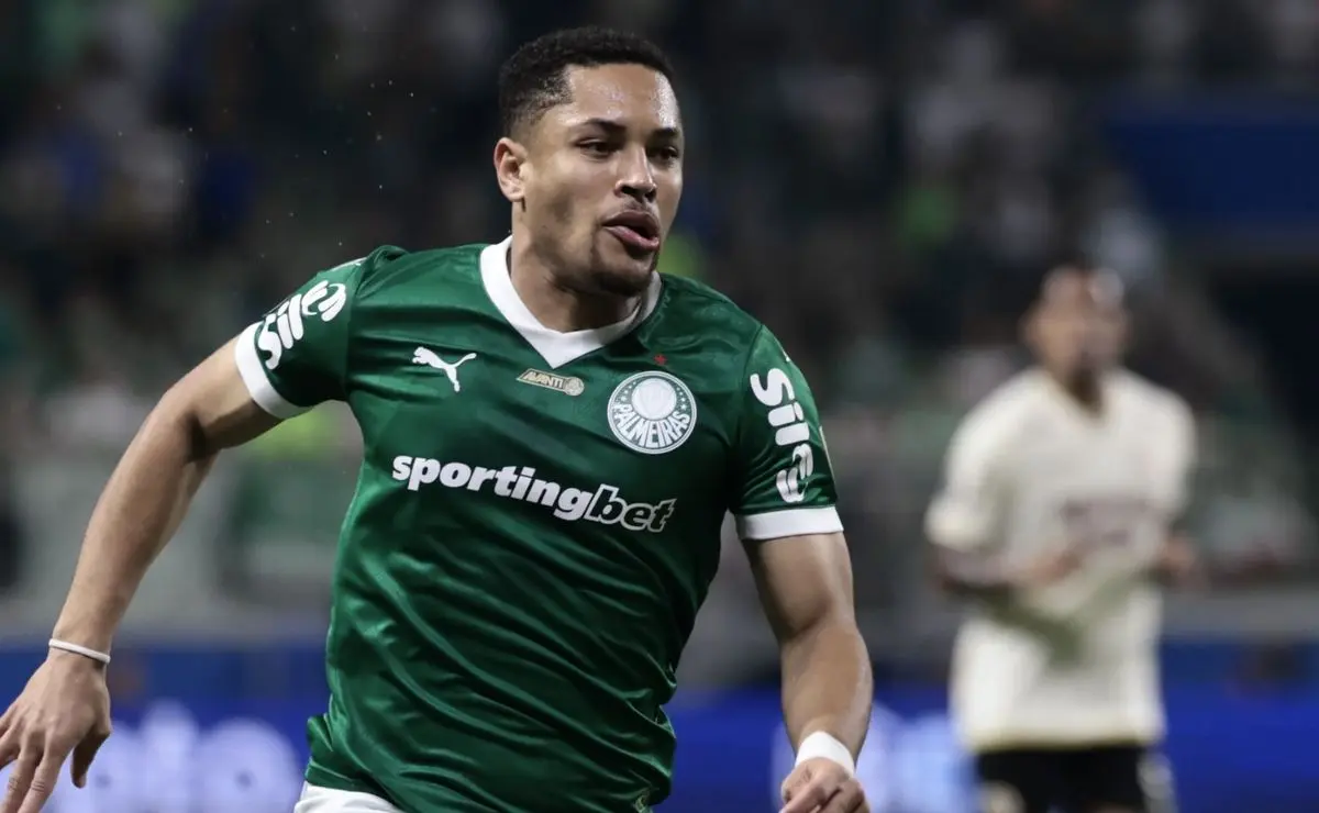 Abel transforma Vitor Roque em peça letal e Palmeiras chega ao Maracanã com moral Abel transforma Vitor Roque em peça letal e Palmeiras chega ao Maracanã com moral