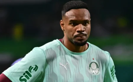 André Hernan elogia desempenho absurdo de Carlos Miguel nos treinos do Palmeiras André Hernan elogia desempenho "absurdo" de Carlos Miguel nos treinos do Palmeiras