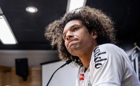 Arão Explica Polêmica e Insatisfação com Lesão no Santos