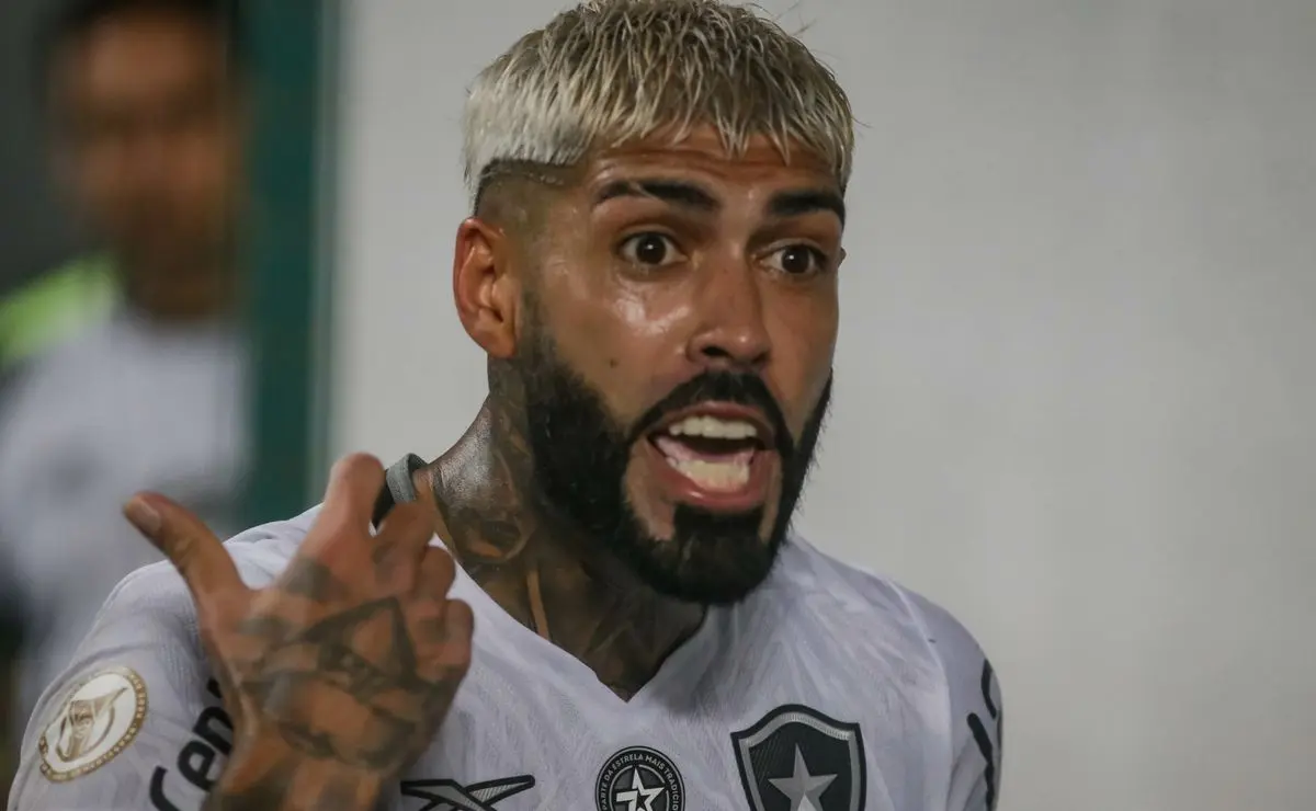 Barboza abre o coração sobre a situação nos bastidores: Estive muito perto de deixar o Botafogo Barboza abre o coração sobre a situação nos bastidores: "Estive muito perto de deixar o Botafogo"