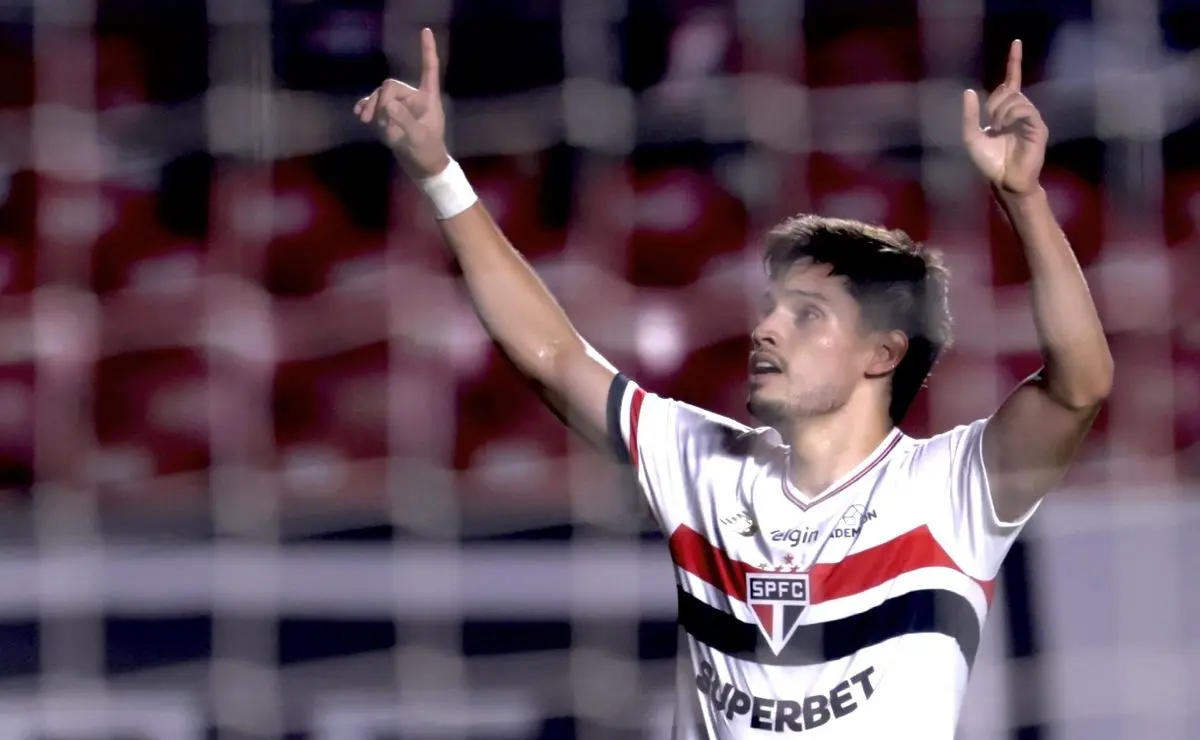 Bobadilla celebra triunfo do São Paulo e mira confronto com o Vasco: Chegar da melhor forma Bobadilla celebra triunfo do São Paulo e mira confronto com o Vasco: "Chegar da melhor forma"