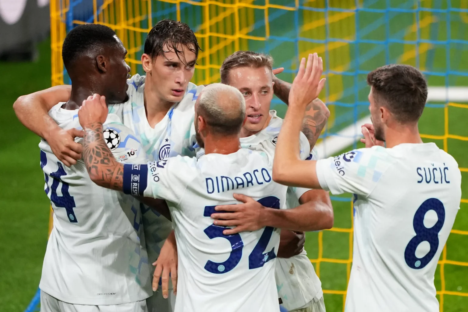 Cartola Campeões: Inter domina seleção da rodada com três craques Cartola Campeões: Inter domina seleção da rodada com três craques