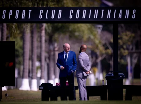 Corinthians: Quatro Finais de Contrato, Apenas Um Certo de Permanência Corinthians: Quatro Finais de Contrato, Apenas Um Certo de Permanência