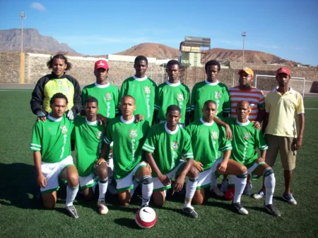 Corinthians e o time estreante em Copa com passado verde e laços com seu irmão Corinthians e o time estreante em Copa com passado verde e laços com seu "irmão"