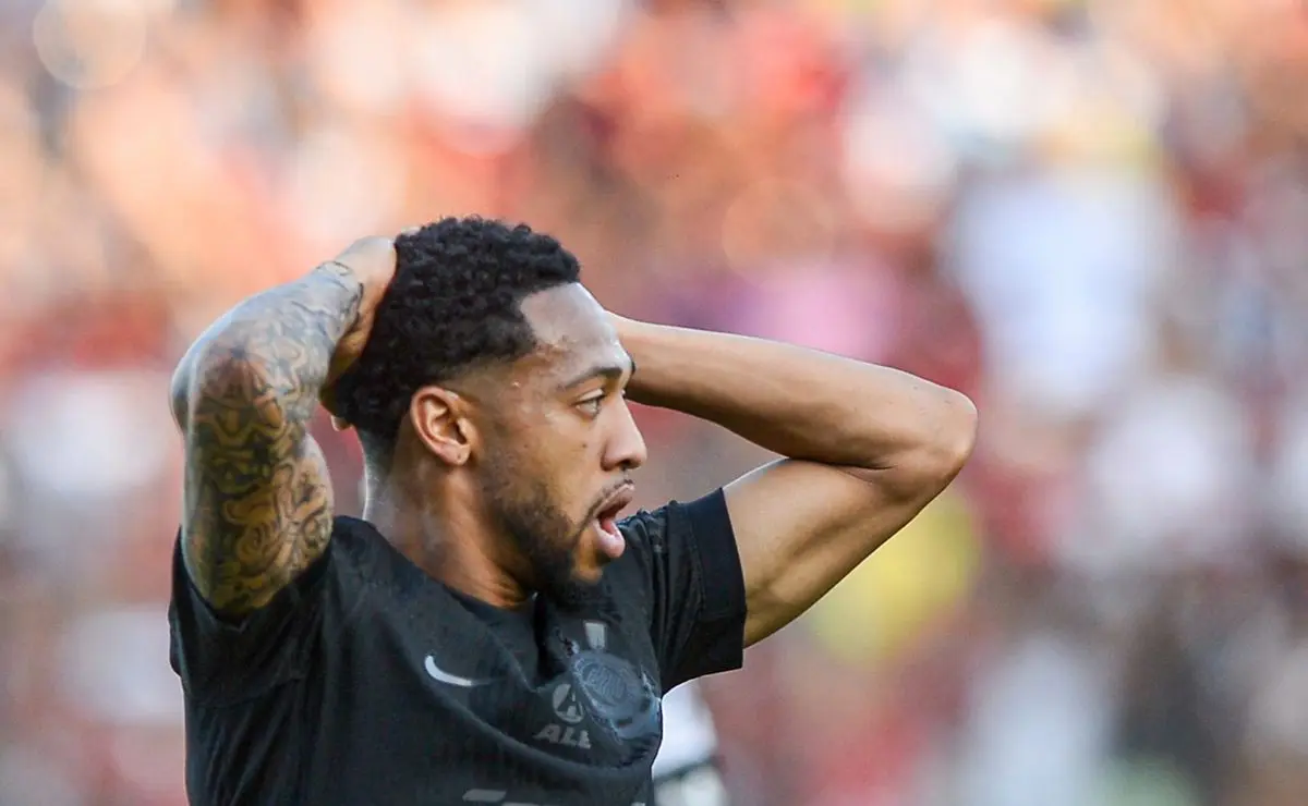 Corinthians toma decisão de multar José Martínez por ausência inexplicada Corinthians toma decisão de multar José Martínez por ausência inexplicada