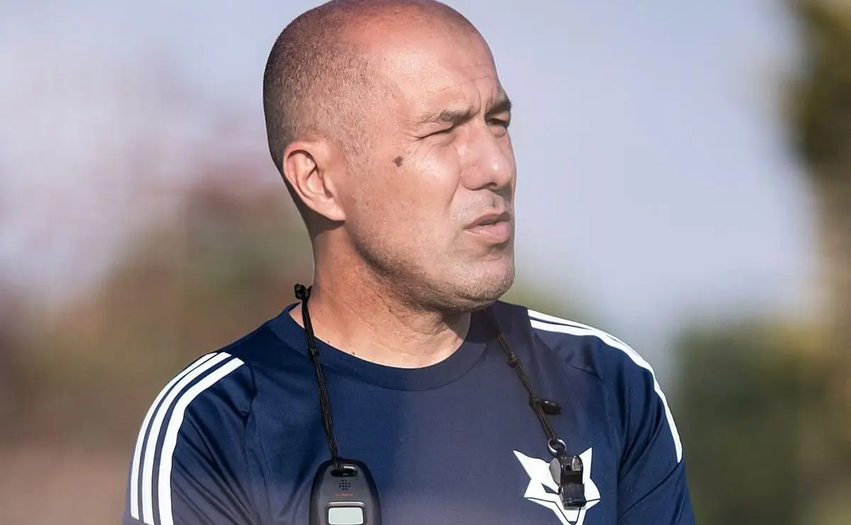 Cruzeiro busca garantir Leonardo Jardim com contrato renovado para evitar assédio europeu